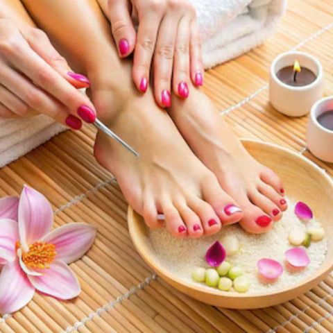 🌸 Organic Signature Spa Pedicure